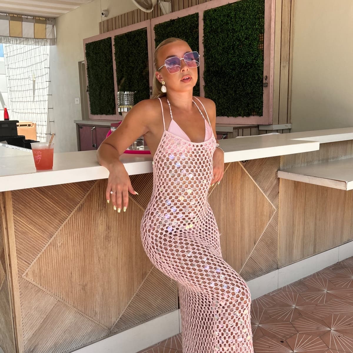 Kimberley Valentine Obal